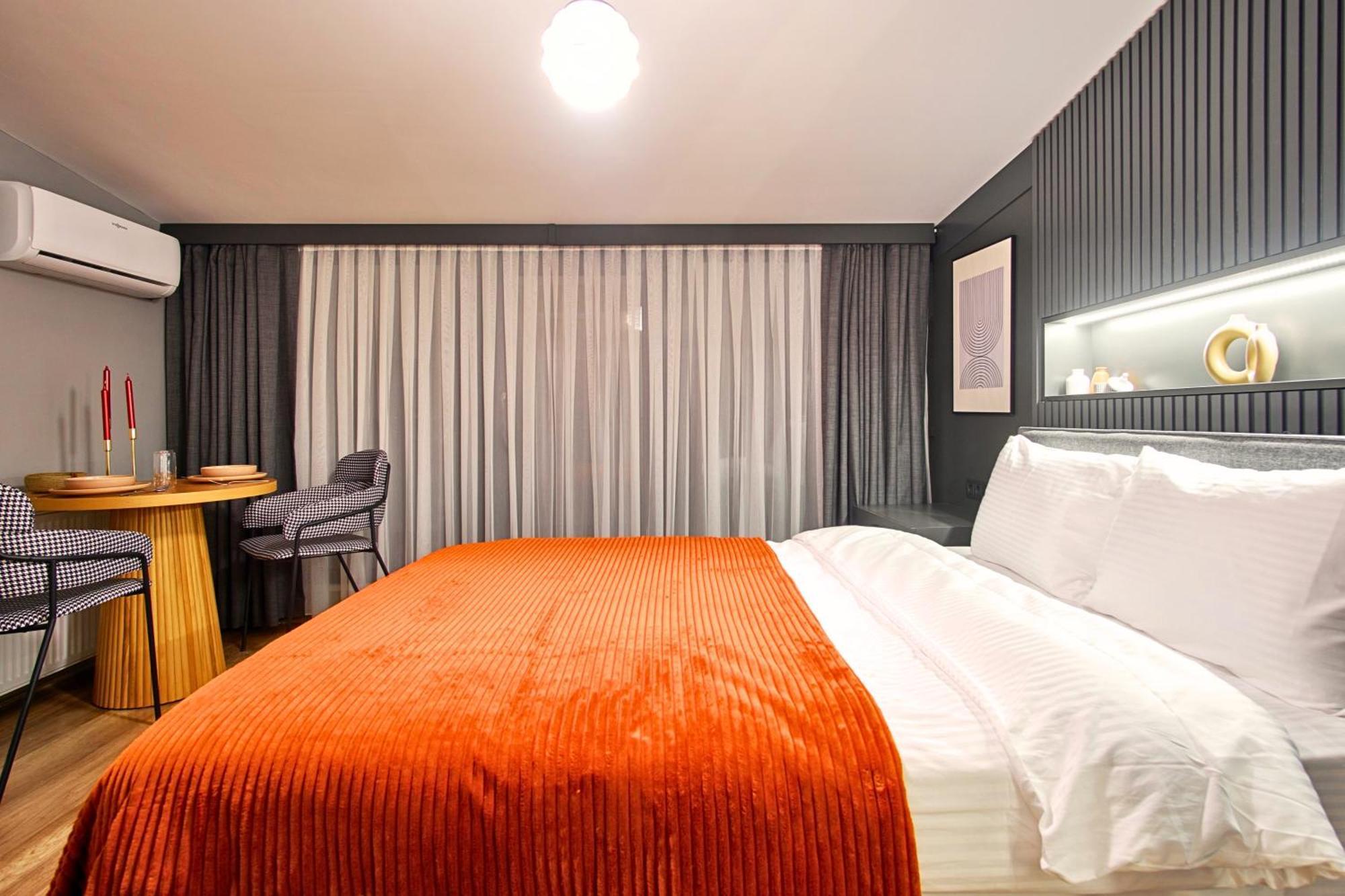 Taks-Inn Suites Istanbul Ngoại thất bức ảnh